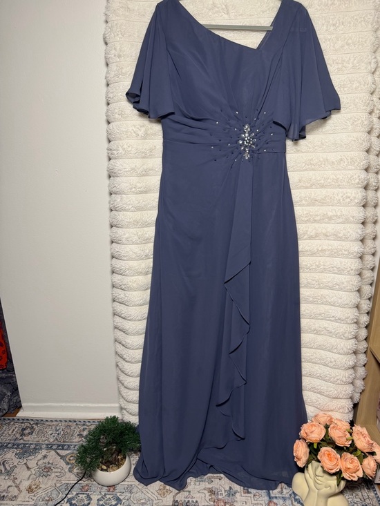 Dresses & Skirts - Elegant Slate Blue Evening Gown with Embellished Waist